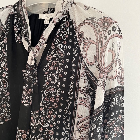 Chiffon Blouse with Print and Bow - Picture 9 of 9